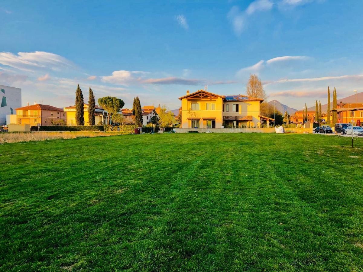 Villa Pirignano Foligno Exterior photo